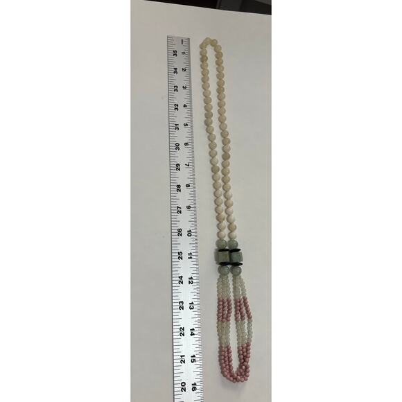 Women's White Pink Green Beaded Layered Necklace BOHO Spring Pastel Classic - Picture 4 of 5